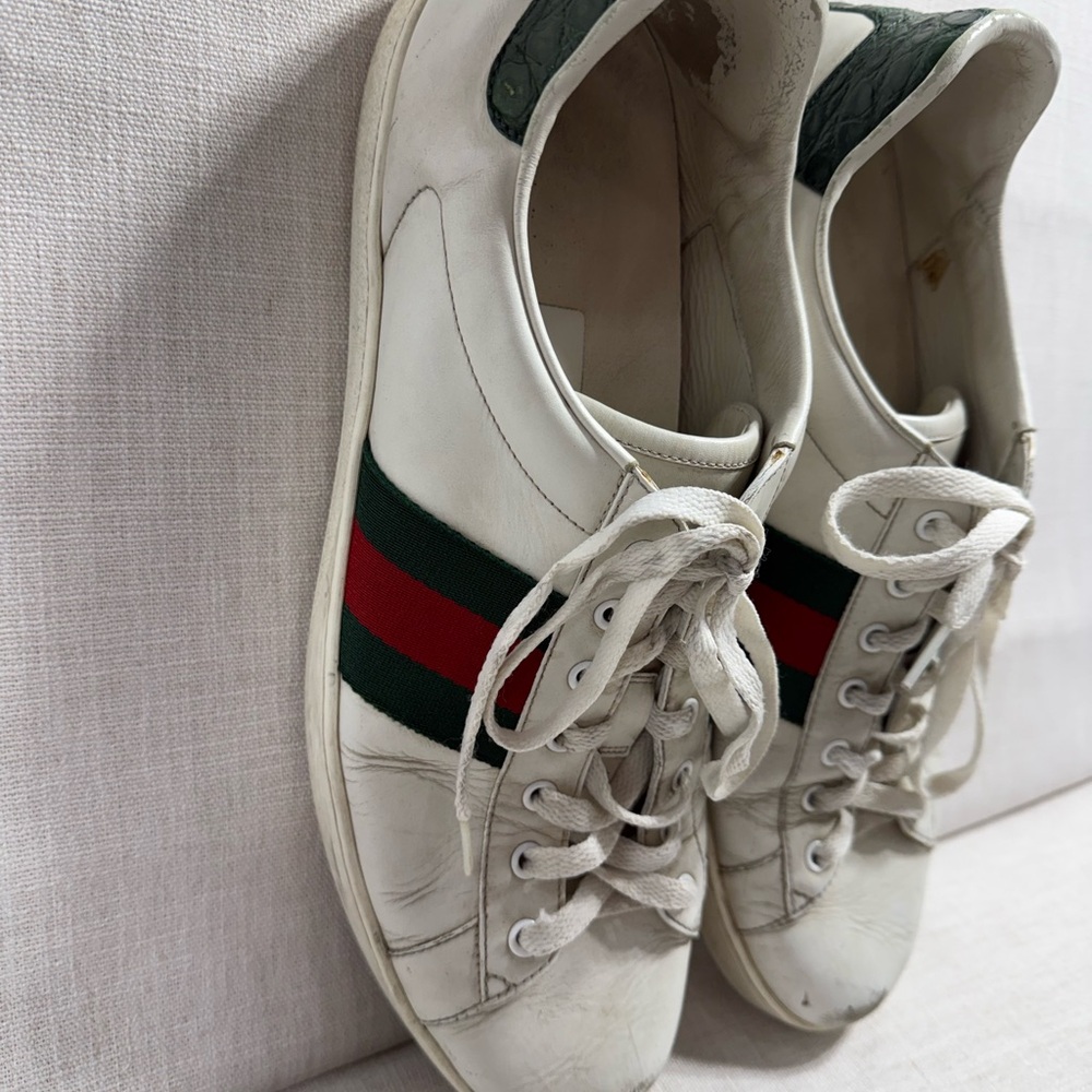 Gucci White Leather Sneakers with Green & Red Web Stripe - Picture 3 of 9